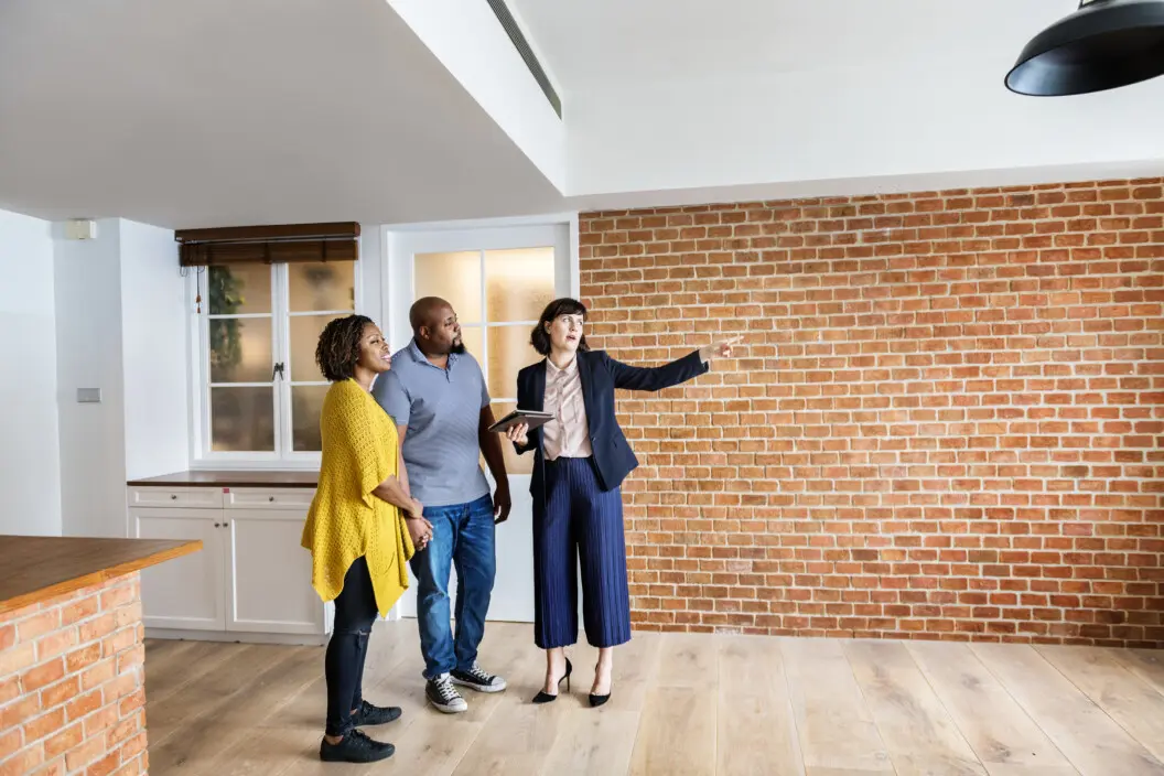 estate agent legal obligations to buyers
