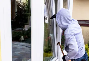 how to stop burglars from targeting your home