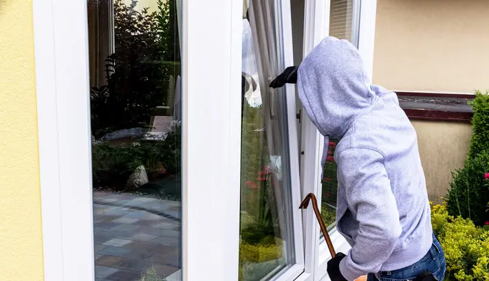 how to stop burglars from targeting your home