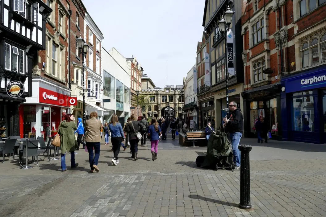 leasehold flat above shop