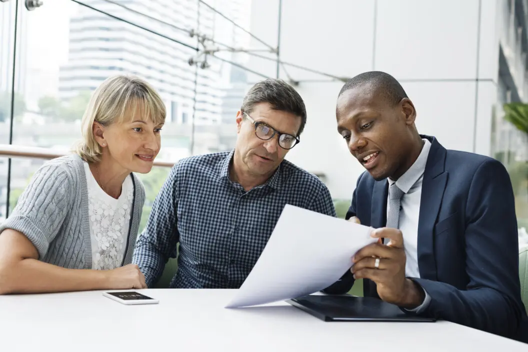 estate agent's mortgage advisor