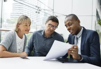 estate agent's mortgage adviser