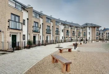 Lease extension valuation