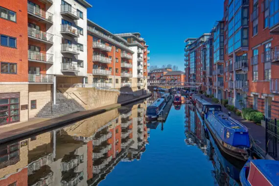 Buying a flat with a short lease