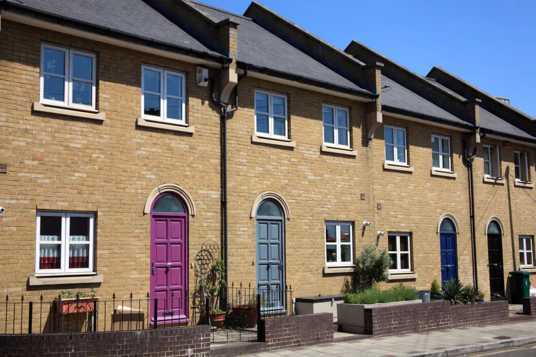 Can a neighbour refuse a party wall agreement?