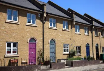 Can a neighbour refuse a party wall agreement?