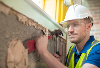 Homeowners are at risk of letting “the wrong ones in”