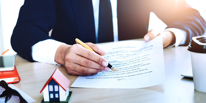 Estate Agent contract checking by HomeOwners Alliance